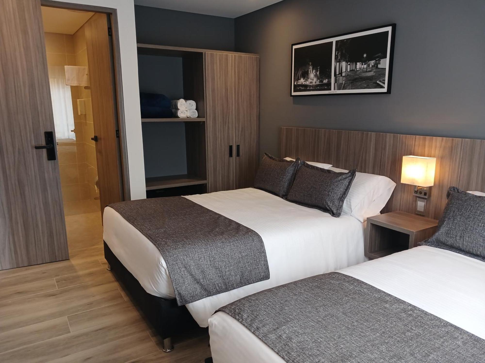 Hotel Santino Jenesano 外观 照片