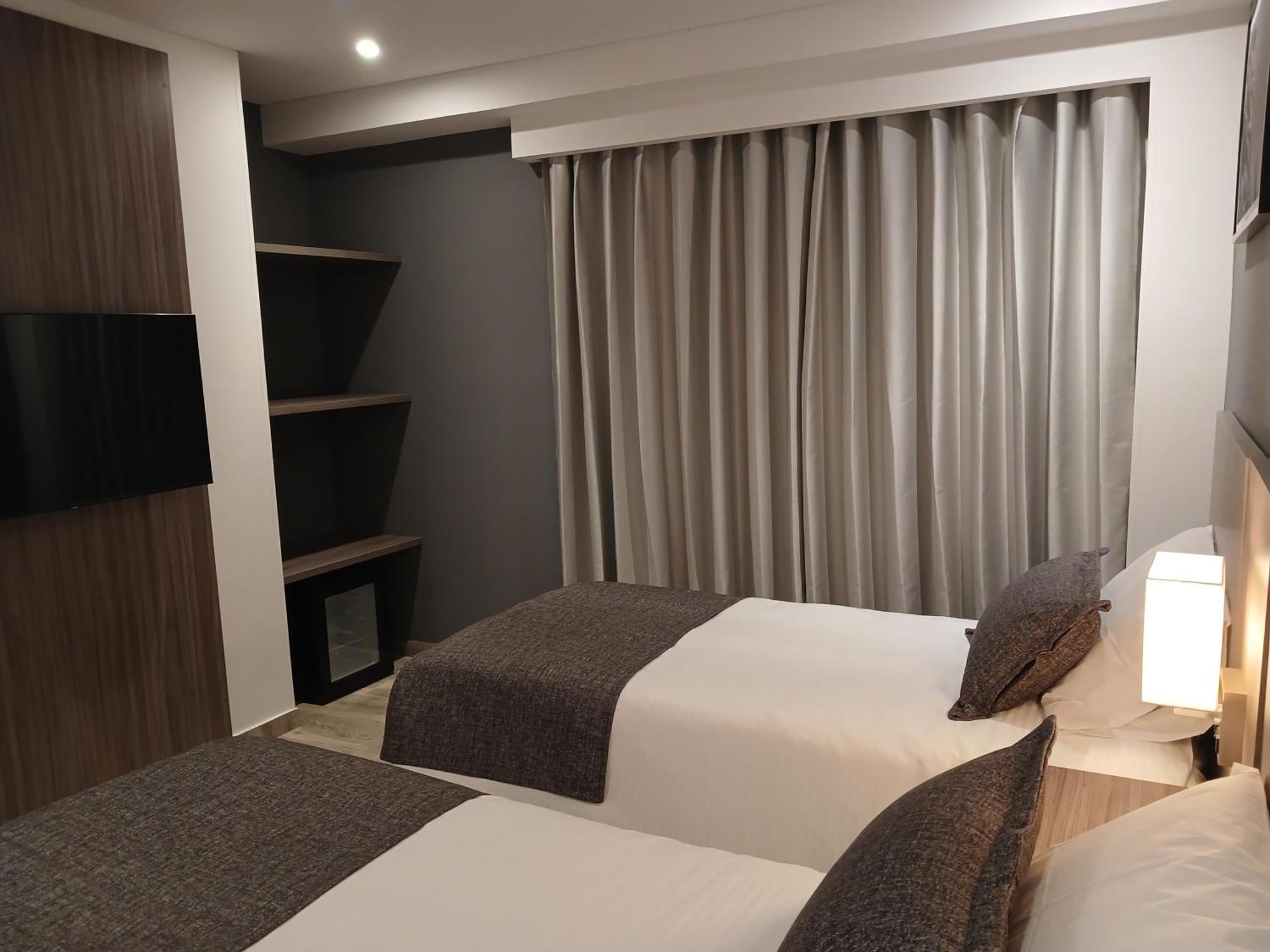 Hotel Santino Jenesano 外观 照片