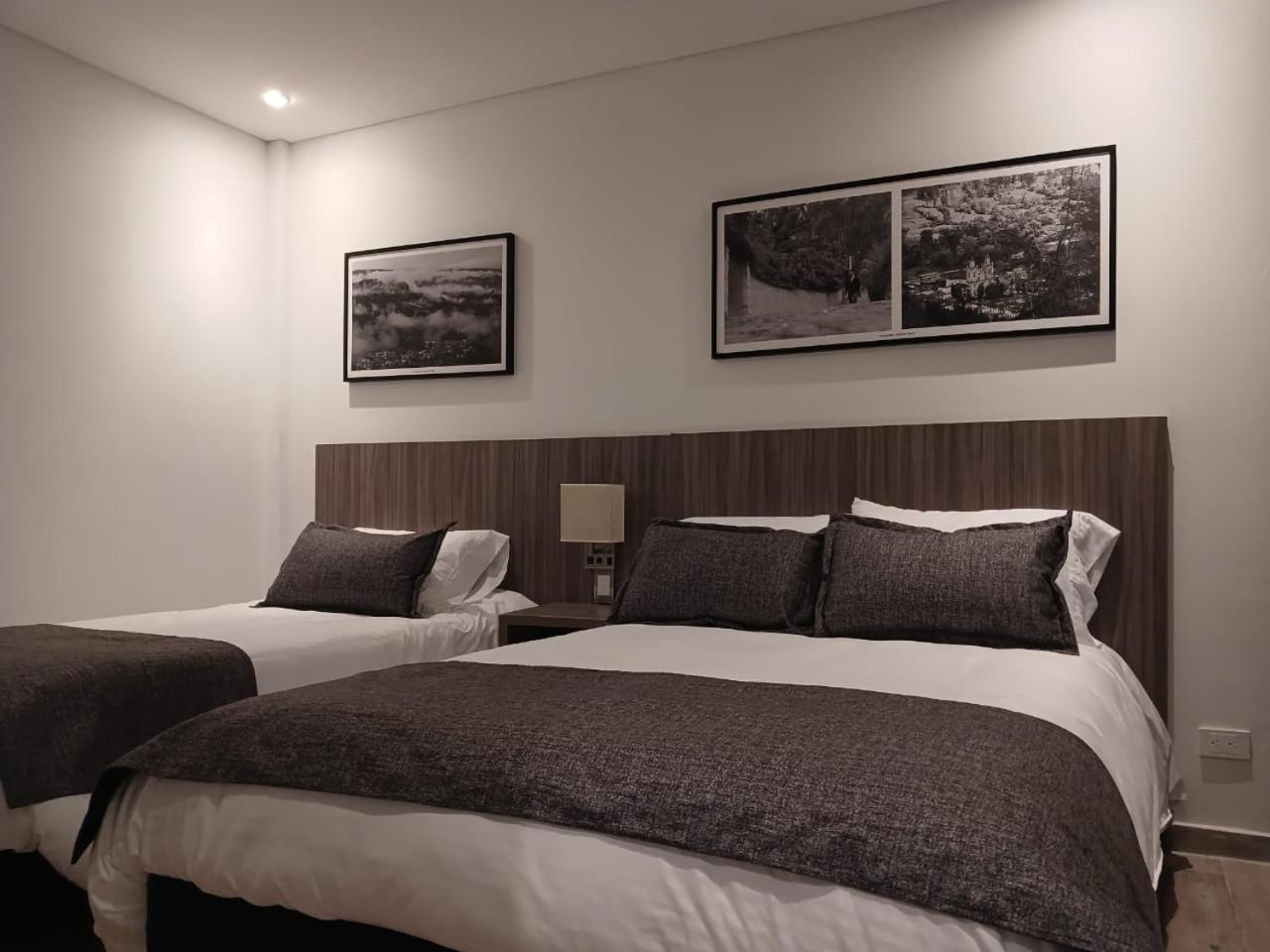 Hotel Santino Jenesano 外观 照片